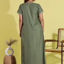 9shines Label Maxi Nightdress image 5