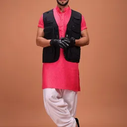 SHIWAM ETHNIX Men Printed Mandarin Collar Kurta image 3