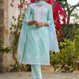 AARAAS Women Floral Self Design Cotton Kurta with Trouser & Dupatta image 3