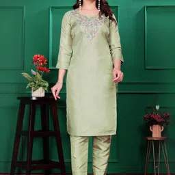 AVNISA ENTERPRISE Floral Yoke Design Thread Work Straight Kurta With Trousers-picture-11