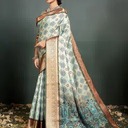 Garden Vareli Geometric Printed Zari Art Silk Saree image 2