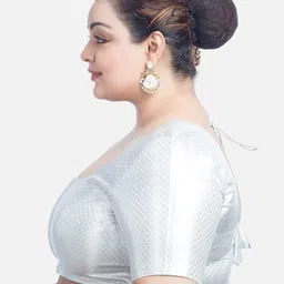 Biyu Plus Size Woven Design Brocade Saree Blouse image 3