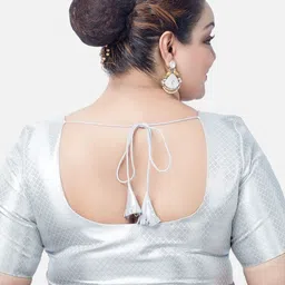 Biyu Plus Size Woven Design Brocade Saree Blouse image 4