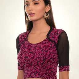 Bindigasm's Advi Printed Lace Detail Stretchable Saree Blouse image 3