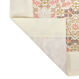 SWAYAM Cream-Coloured Geometric Printed Cotton 6-Seater Table Cover image 3