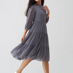 AASK Self Design Puff Sleeve Crepe Tiered A-Line Midi Dress image 4