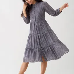 AASK Self Design Puff Sleeve Crepe Tiered A-Line Midi Dress image 3