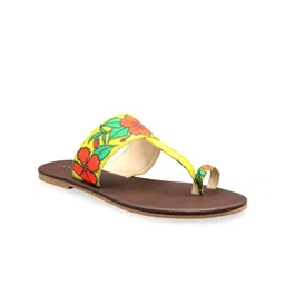 Kanvas Women Printed No Back Strap One Toe Flats-image-32