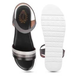 Shoetopia Girls Open Toe Flats image 5