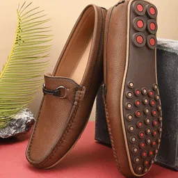 FRANKROMELLO Men Textured Lightweight Slip-On Loafers-picture-12