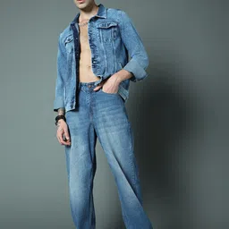 High Star Men Wide Leg Mid-Rise Light Fade Stretchable Jeans image 4