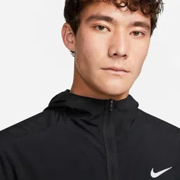 Nike Form Men's Dri-FIT Hooded Versatile Jacket image 2