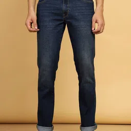 Wrangler Men Mid Rise Light Fade Clean Look Millard Stretchable Jeans image 2