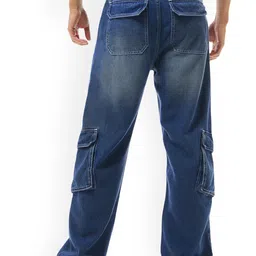 Bewakoof Men Straight Fit Clean Look Light Fade Jeans image 3