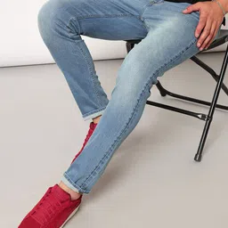 Lee Men Bruce Skinny Fit Mid-Rise Clean Look Light Fade Stretchable Jeans-picture-35
