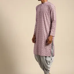 KISAH Geometric Printed Mandarin Collar Kurta image 4