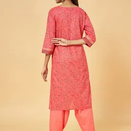 RANGMANCH BY PANTALOONS Floral Printed Notched Neck Gotta Patti Cotton Kurta image 4