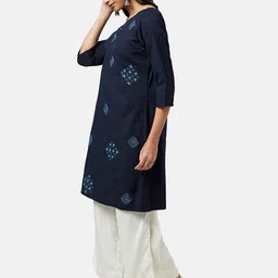 RANGMANCH BY PANTALOONS Geometric Embroidered Thread Work Pure Cotton Kurta image 5
