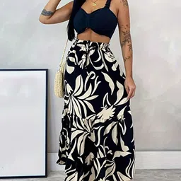 StyleCast x Revolte Black & White Floral Printed Maxi A-Line Skirt-picture-29