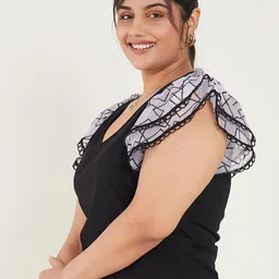 CURVE BY KASSUALLY Black Scoop Neck Flutter Sleeves Top image 4