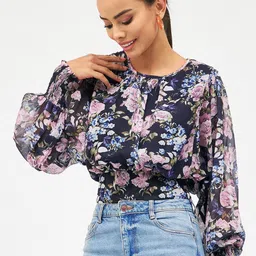 Harpa Floral Printed Round Neck Cuffed Sleeves Crop Top image 4