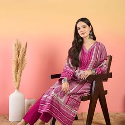 Varanga Floral Printed V-Neck Kurta With Trousers-picture-49