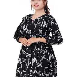 Modest Materna Women Abstract Printed Gathered or Pleated Cotton Maternity A-Line Dress image 2