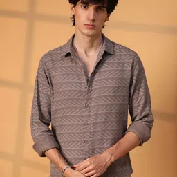 Campus Sutra Men Comfort Spread Collar Abstract Printed Cotton Casual Shirt-picture-29
