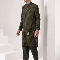 BARARA ETHNIC Geometric Embroidered Sequinned Straight Kurta with Trousers & jacket image 4