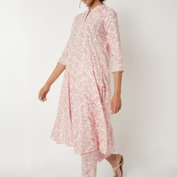 max Women Ethnic Motifs Printed Regular Kurta with Trousers image 3