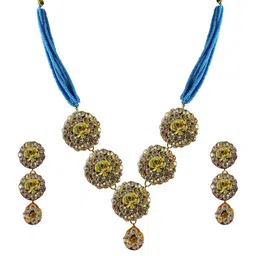 Vidhya Kangan Women Red Jewellery Set image 1