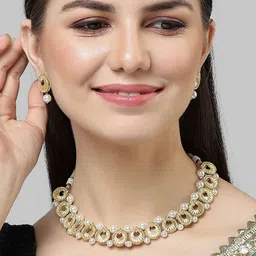 Sangria Gold-Plated Pearls Beaded Jewellery Set image 4