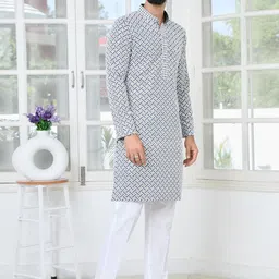 See Designs Men Mandarin Collar Sequinned Kurta image 4