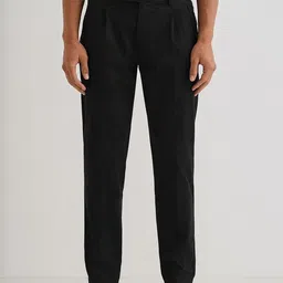 Banana Club Men Mid-Rise Relaxed Fit Pleated Chinos Trousers-picture-36