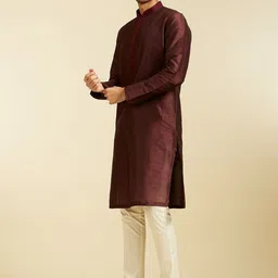 Diwas by Manyavar Thread Work Mandarin Collar Straight Kurta image 3