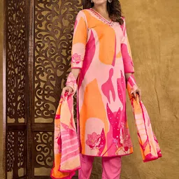 SANISA Women Floral Printed Cotton Kurta with Trousers & Dupatta image 2