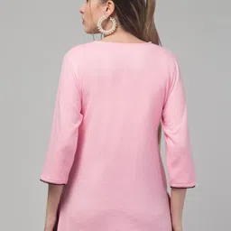 ILMA CREATION Women Floral Embroidered Thread Work Woollen Kurta image 2