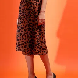 Kotty Printed A-Line Midi Skirt image 3