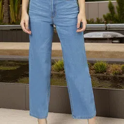 Chemistry Women Flared High-Rise Light Fade Stretchable Jeans-image-85