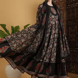 DIVASTRI Women Floral Printed Panelled Kurta with Trousers & With Dupatta image 4