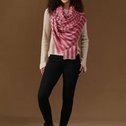 Merinomere Women Checked Shawl-picture-46