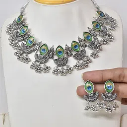MEIRA JEWELLERY Silver-Plated Oxidised Necklace And Earrings image 5