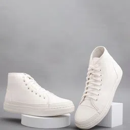 The Roadster Lifestyle Co. Men White Lightweight Casual Sneakers-picture-25