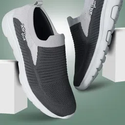 Action EVA Flotter Men Textured Slip-On Sneakers-image-16