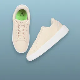 YOHO Women Blinc Hands Free Sneakers image 4