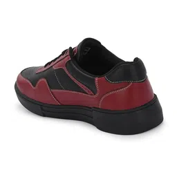 CLOG LONDON Men Colourblocked Sneakers image 4