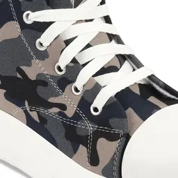 FAUSTO Women Camouflage Printed Canvas Flatform Sneakers image 3