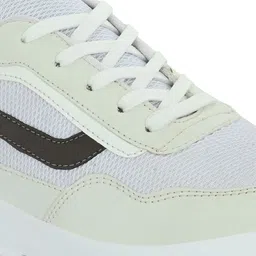 The Roadster Lifestyle Co. Men Textured Anti-Yellow Lightweight Running Sneakers image 3