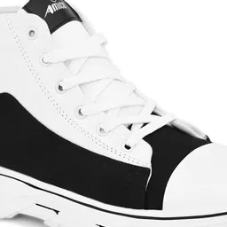 AMICO Men Colourblocked Sneakers image 2