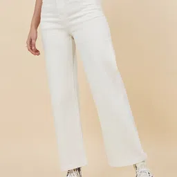 Styli Women Wide Leg High-Rise Jeans-image-57